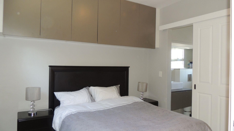 1 Bedroom Property for Sale in Green Point Western Cape